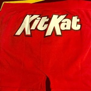 Kit Kat snack biker shorts
